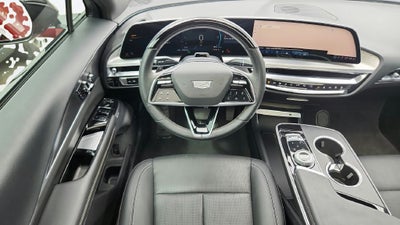 2024 Cadillac LYRIQ Luxury 2