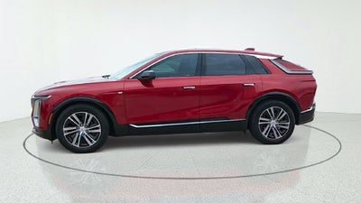 2024 Cadillac LYRIQ Luxury 2