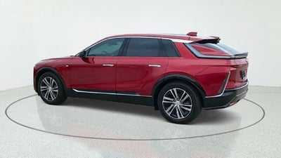 2024 Cadillac LYRIQ Luxury 2