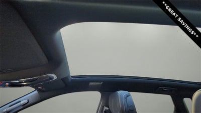 2025 Cadillac LYRIQ Luxury 2