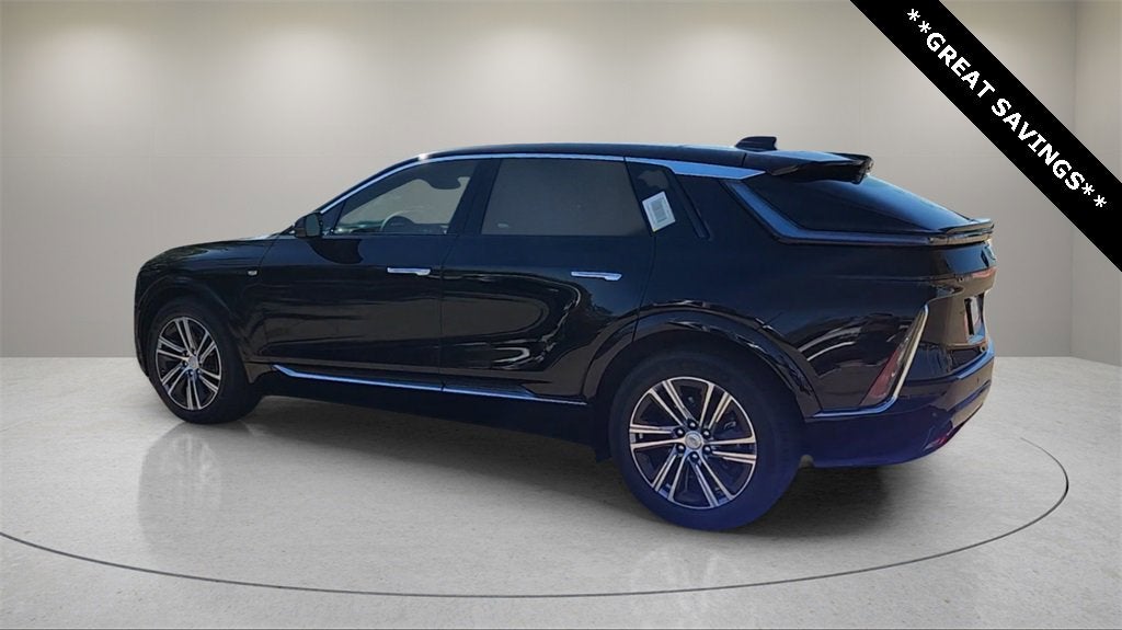 2025 Cadillac LYRIQ Luxury 2