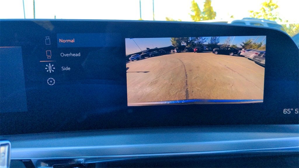 2025 Cadillac LYRIQ Luxury 3