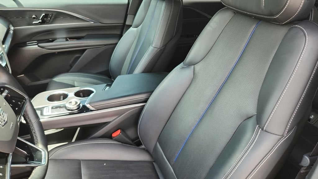 2024 Cadillac LYRIQ Sport 1