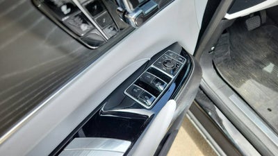 2024 Cadillac LYRIQ Sport 1