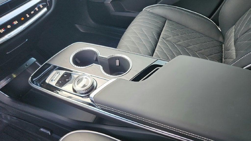 2027 Cadillac LYRIQ Signature Luxury