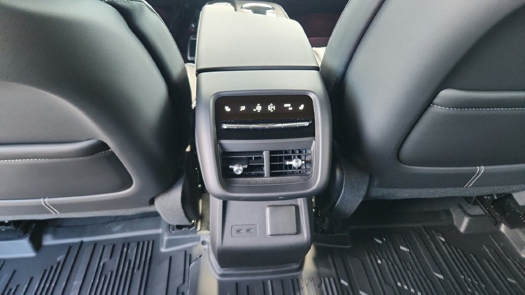 2027 Cadillac LYRIQ Signature Luxury
