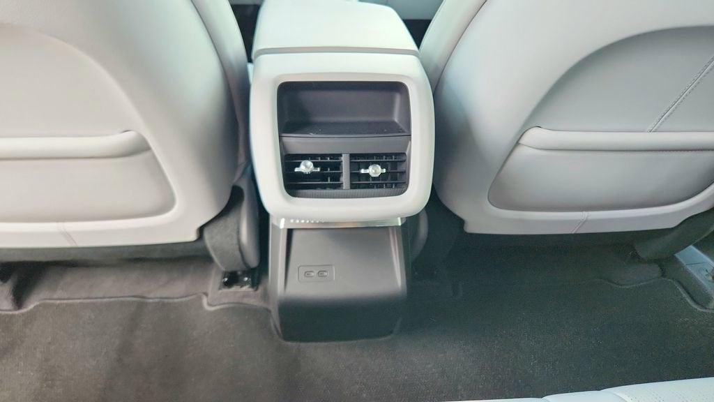 2024 Cadillac LYRIQ Sport 1