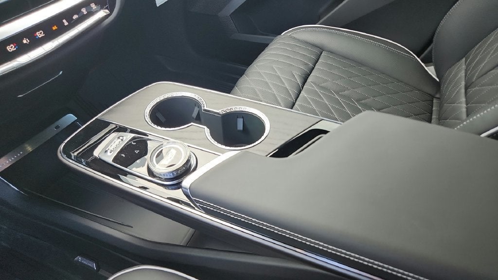 2027 Cadillac LYRIQ Signature Luxury