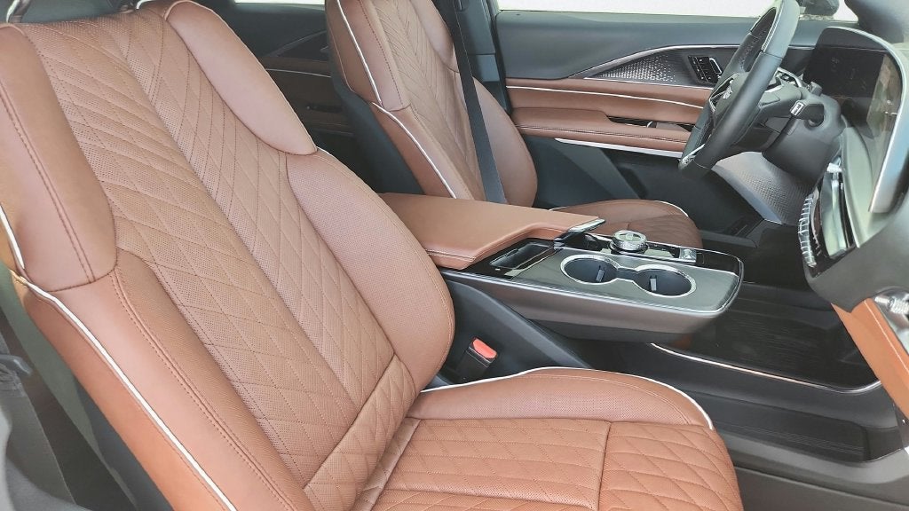 2027 Cadillac LYRIQ Signature Luxury