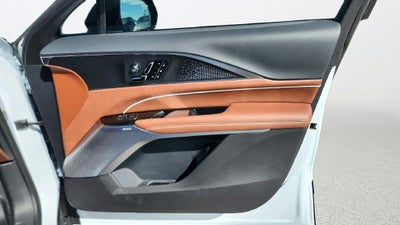2027 Cadillac LYRIQ Signature Luxury
