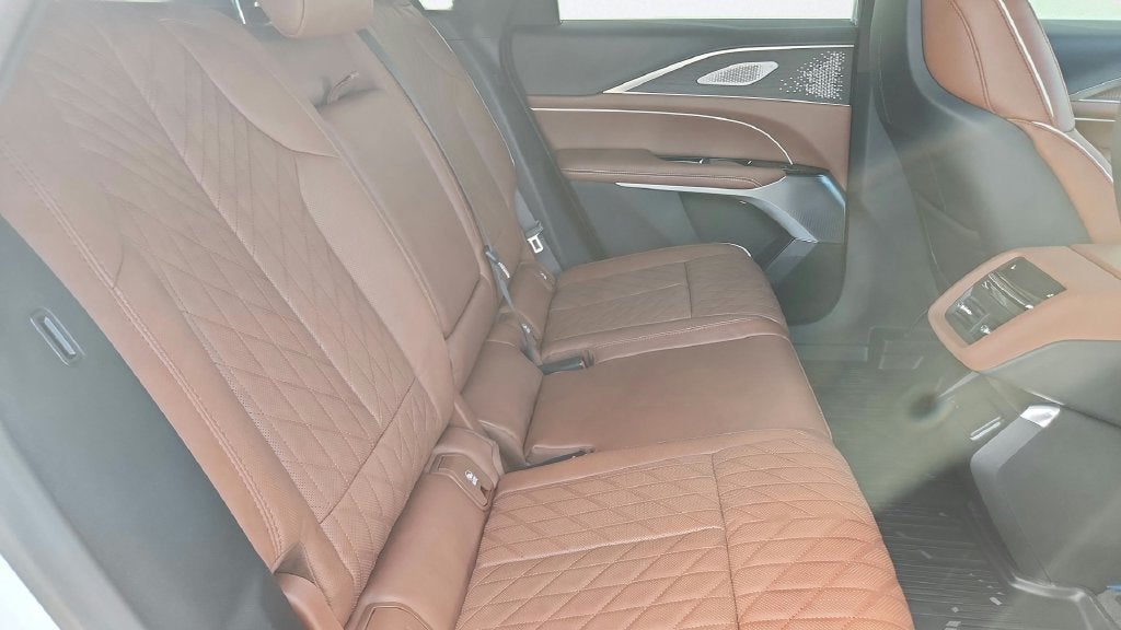 2027 Cadillac LYRIQ Signature Luxury