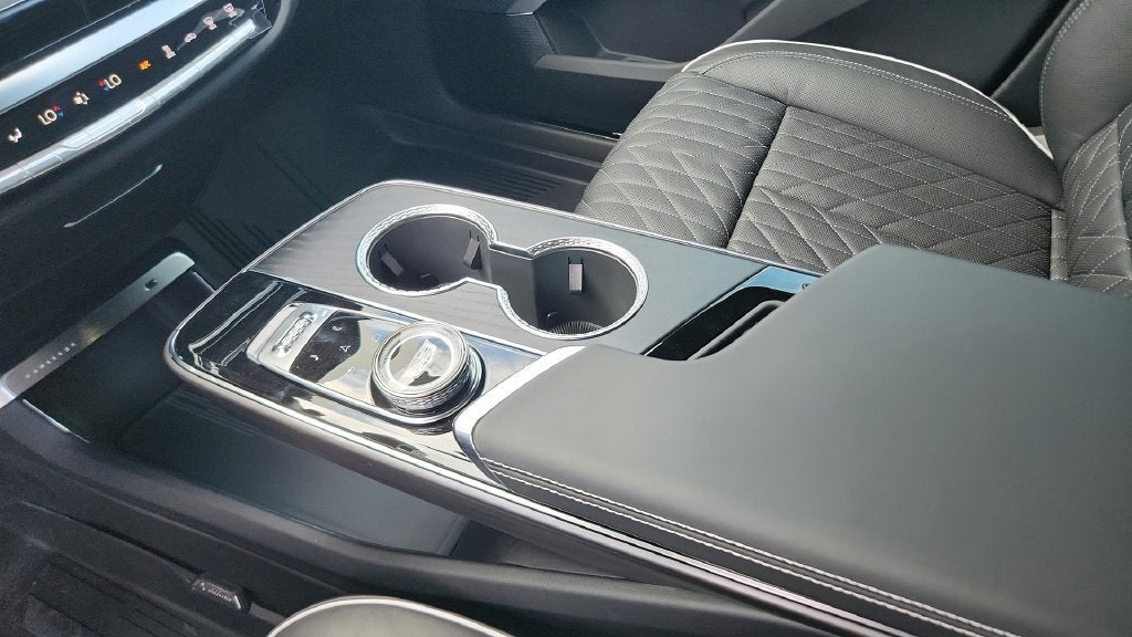 2027 Cadillac LYRIQ Signature Luxury