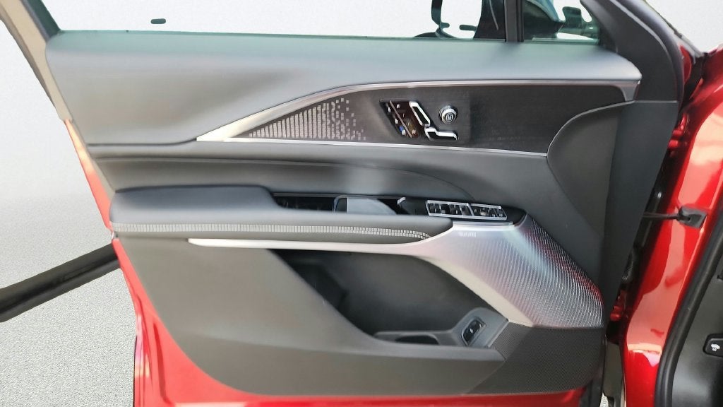 2027 Cadillac LYRIQ Signature Luxury