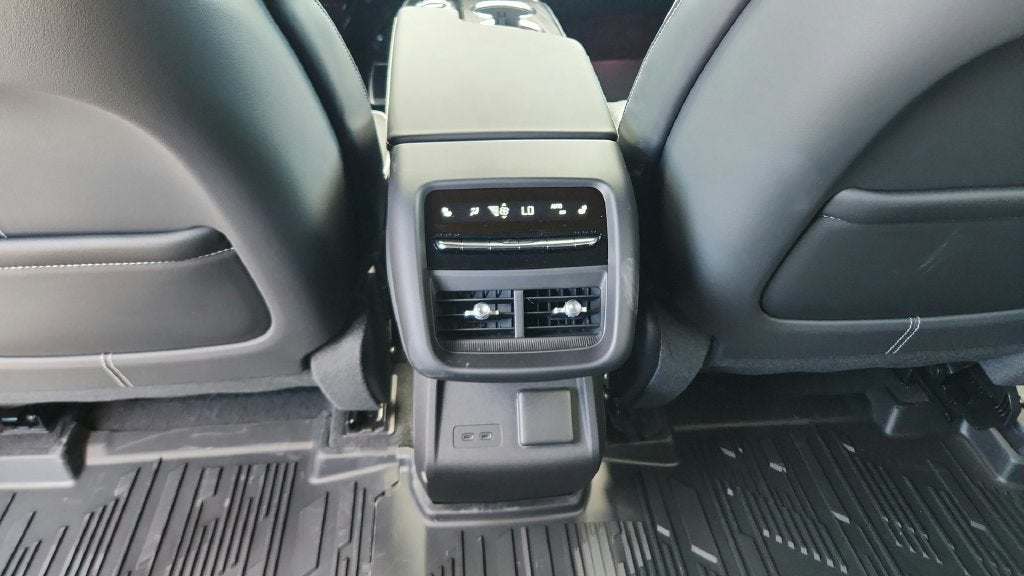 2027 Cadillac LYRIQ Signature Luxury