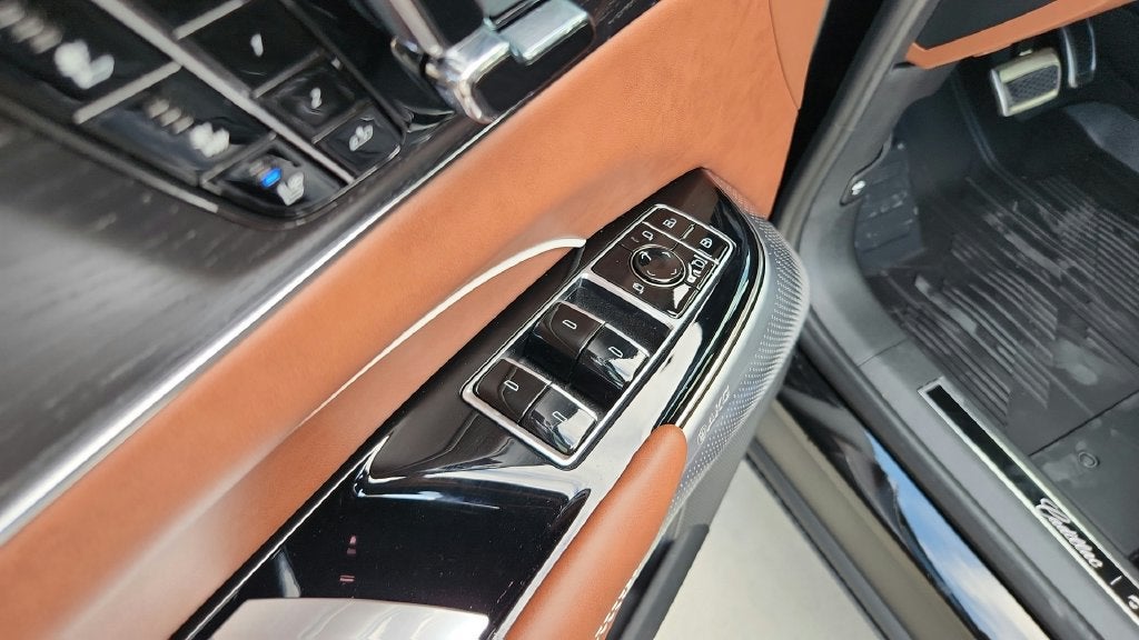 2027 Cadillac LYRIQ Signature Luxury