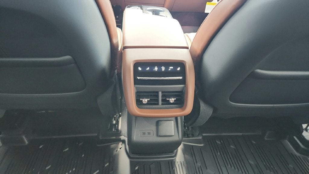 2027 Cadillac LYRIQ Signature Luxury