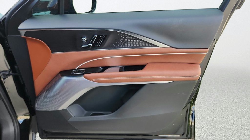 2027 Cadillac LYRIQ Signature Luxury