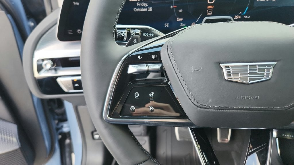 2027 Cadillac LYRIQ Signature Luxury