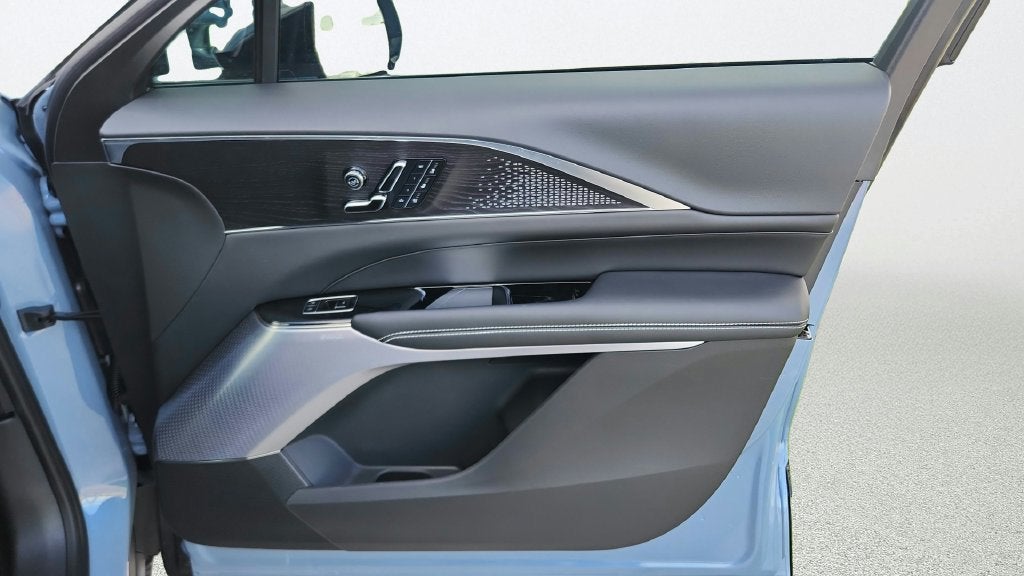 2027 Cadillac LYRIQ Signature Luxury