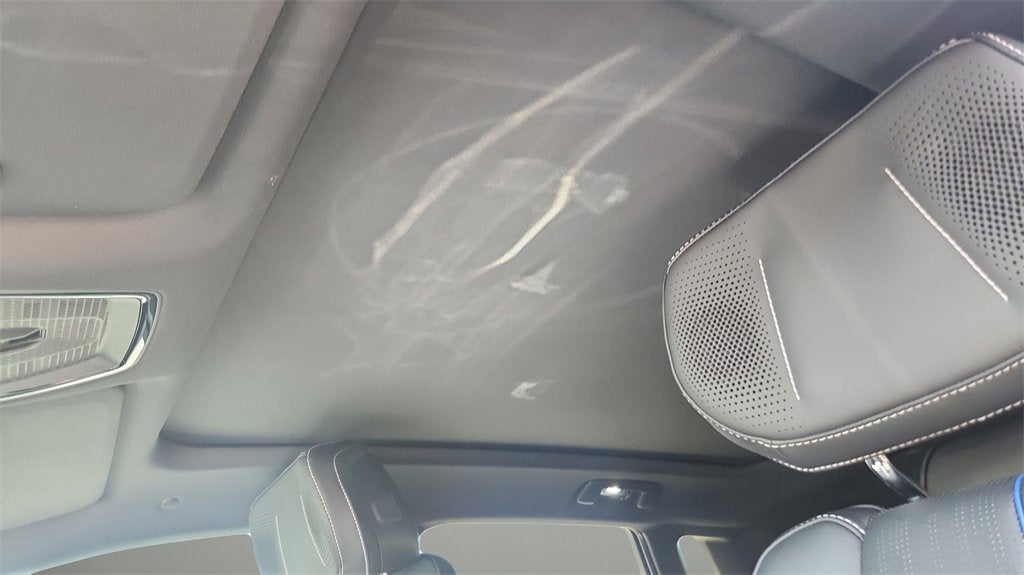 2025 Cadillac LYRIQ Sport 2