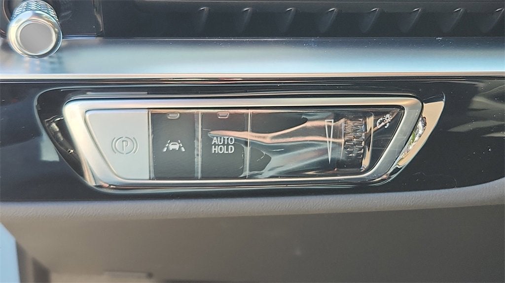 2025 Cadillac LYRIQ Sport 2