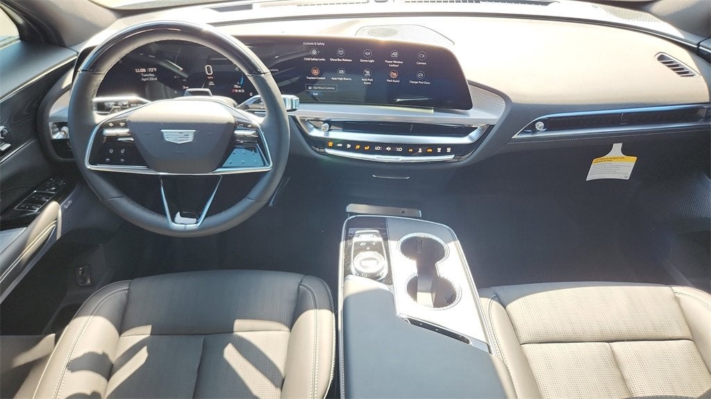 2025 Cadillac LYRIQ Sport 2