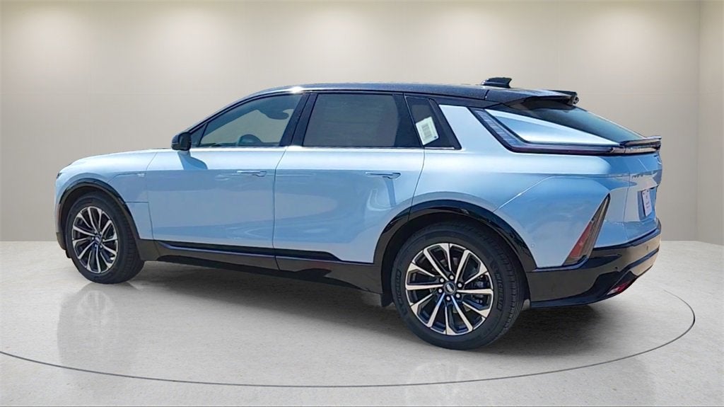 2025 Cadillac LYRIQ Sport 2