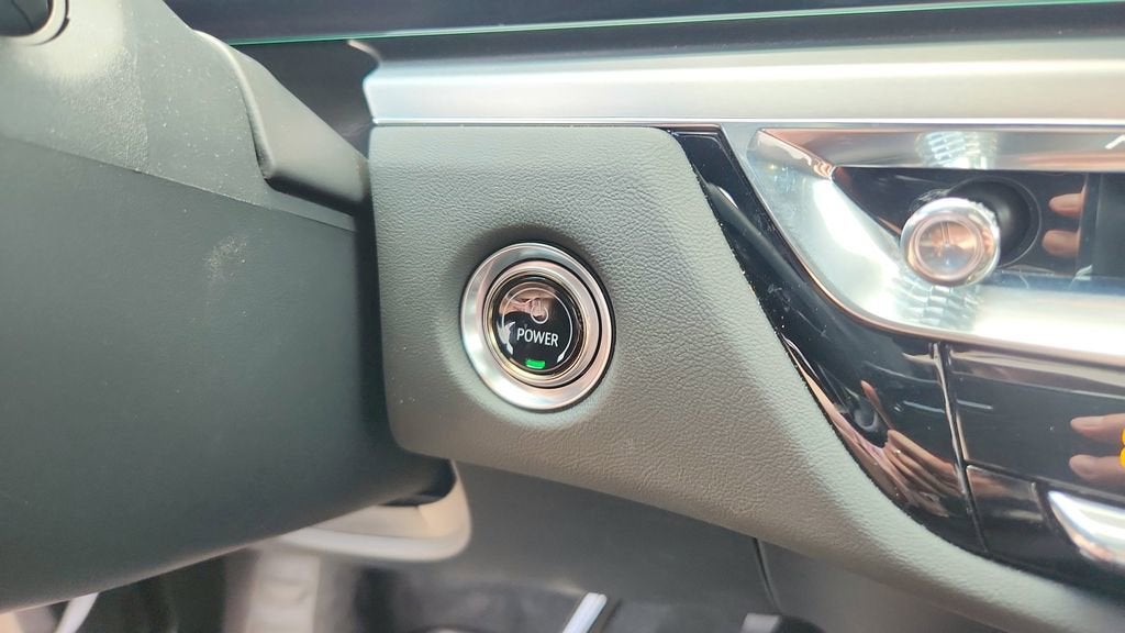 2025 Cadillac LYRIQ Sport 2