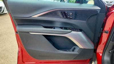 2025 Cadillac LYRIQ Sport 2