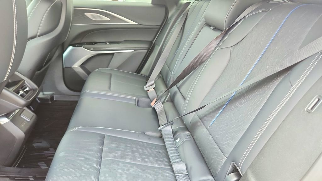 2025 Cadillac LYRIQ Sport 2