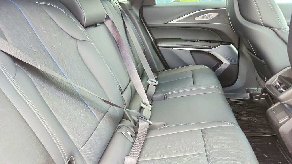 2025 Cadillac LYRIQ Sport 2