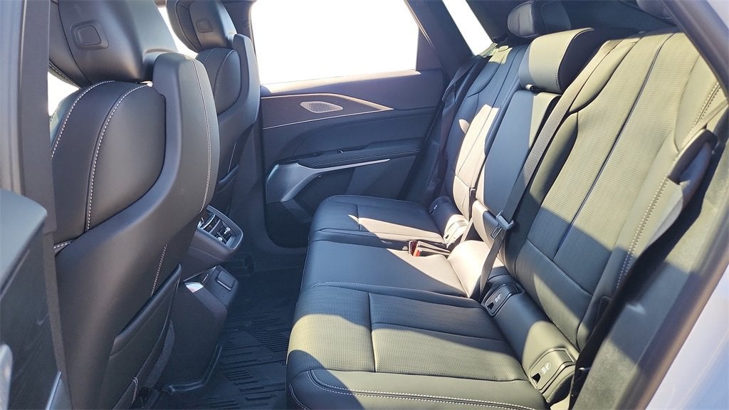 2026 Cadillac LYRIQ Signature Sport