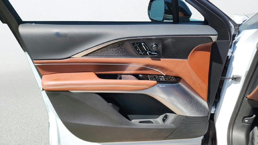 2027 Cadillac LYRIQ Signature Sport