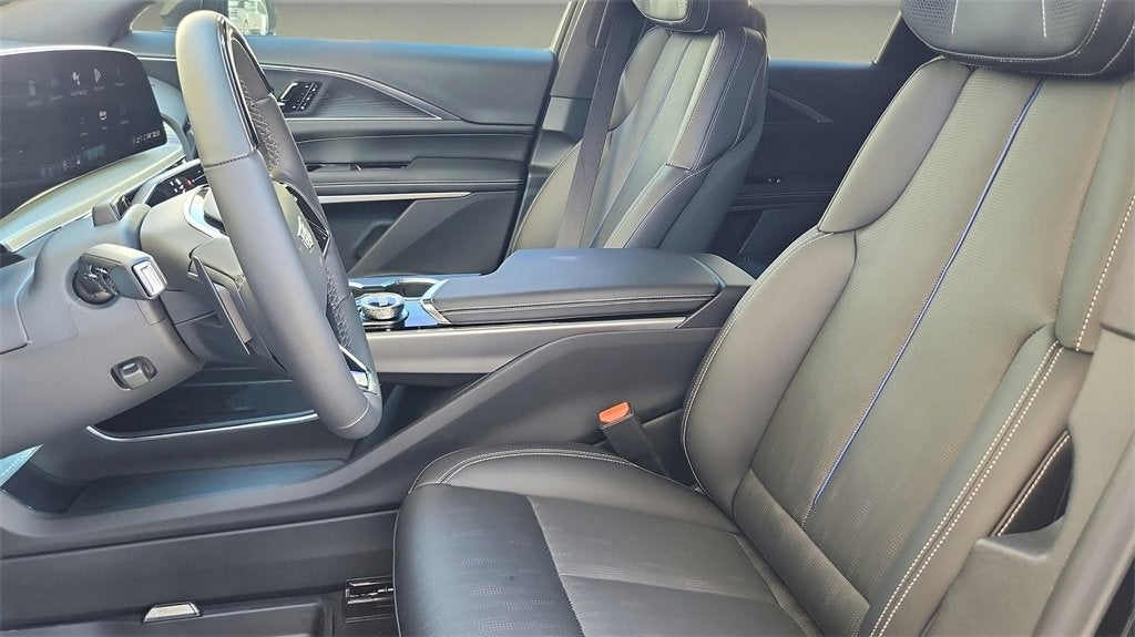 2025 Cadillac LYRIQ Sport 3