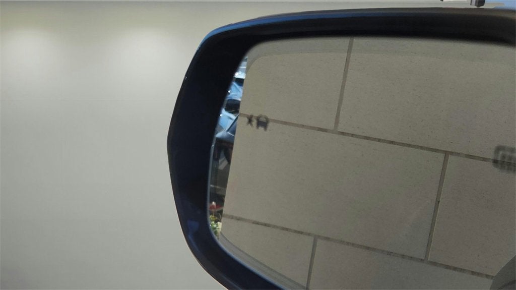 2025 Cadillac LYRIQ Sport 3