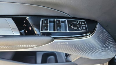 2025 Cadillac LYRIQ Sport 3