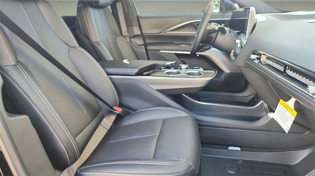 2025 Cadillac LYRIQ Sport 3