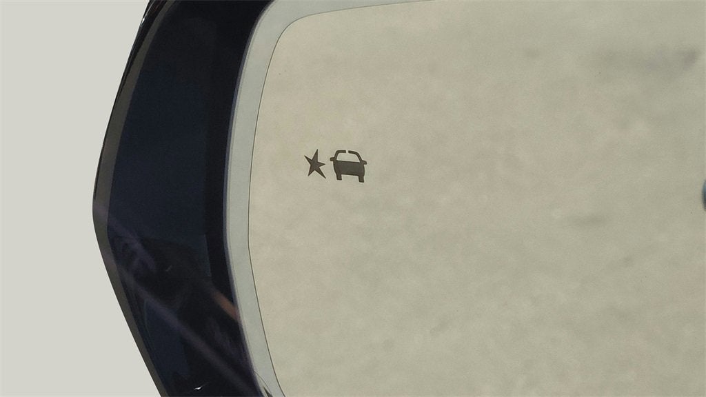 2025 Cadillac LYRIQ Sport 3