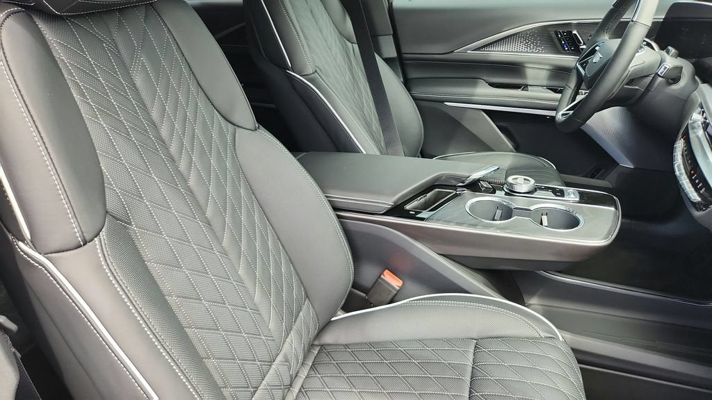 2027 Cadillac LYRIQ Signature Sport