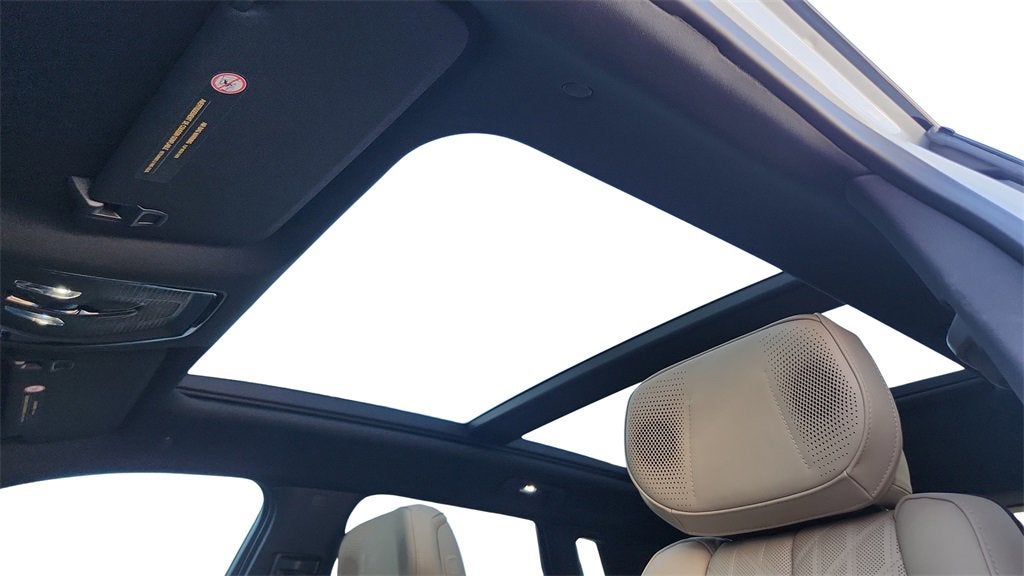 2025 Cadillac LYRIQ Sport 3