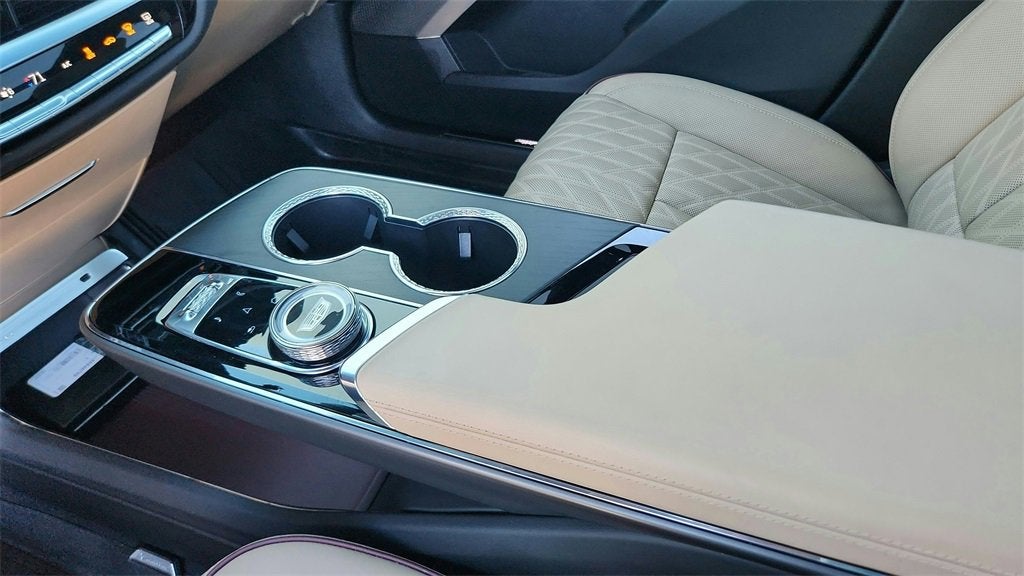 2025 Cadillac LYRIQ Sport 3