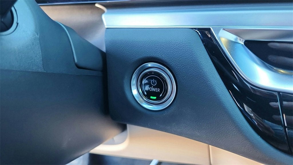 2025 Cadillac LYRIQ Sport 3