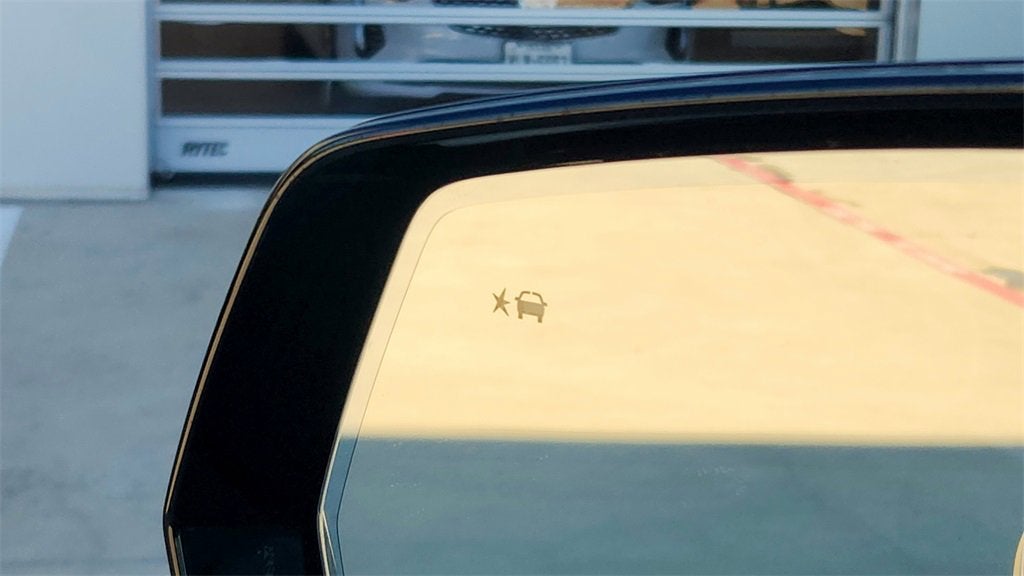 2026 Cadillac ESCALADE IQL Luxury