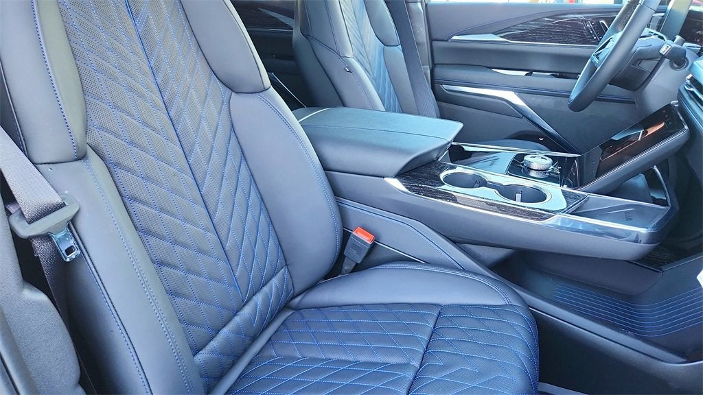 2026 Cadillac ESCALADE IQL Luxury