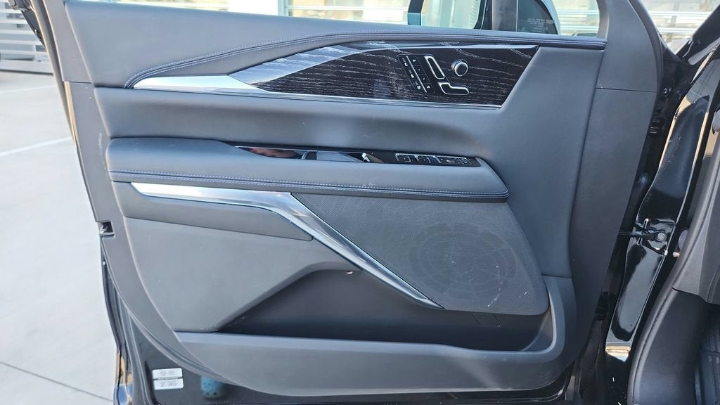 2026 Cadillac ESCALADE IQL Luxury