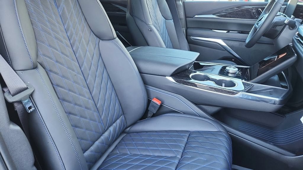 2026 Cadillac ESCALADE IQL Luxury