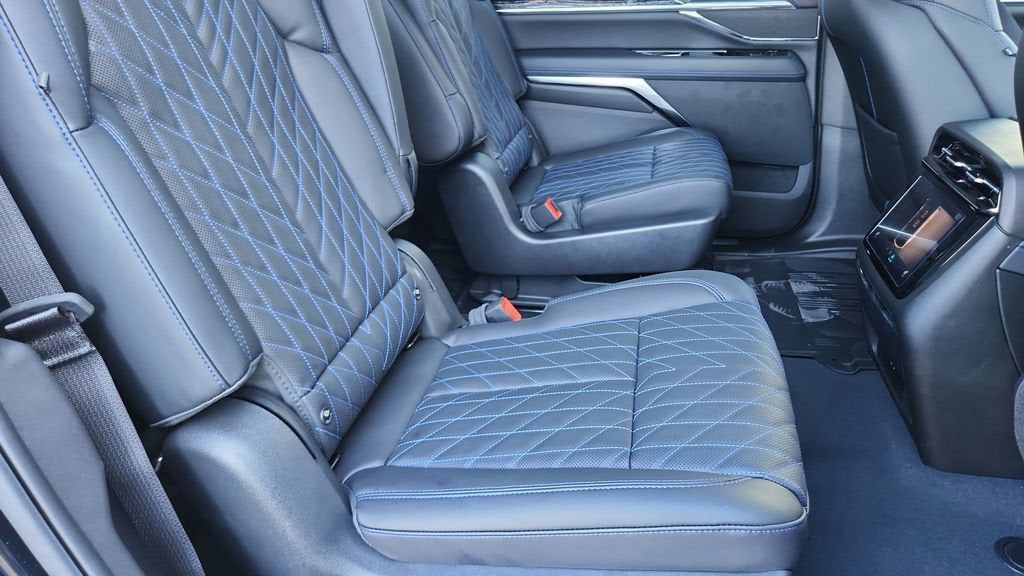 2026 Cadillac ESCALADE IQL Luxury