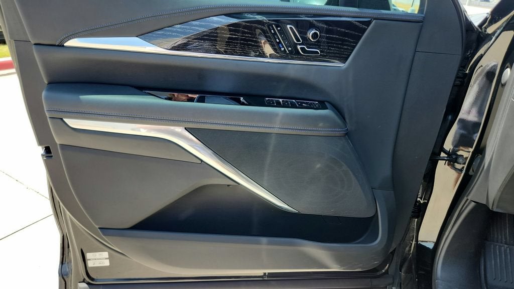 2026 Cadillac ESCALADE IQL Luxury