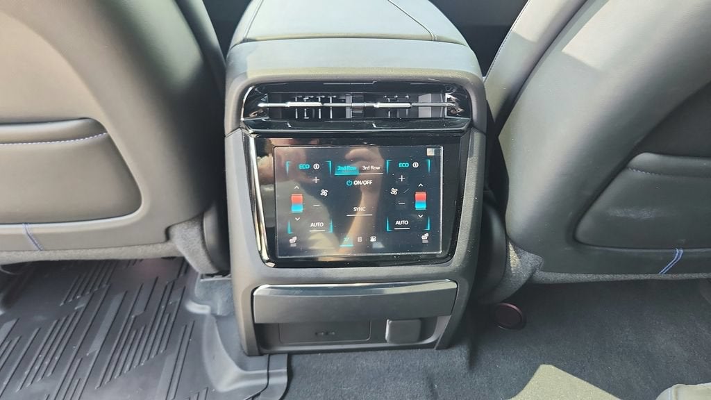 2026 Cadillac ESCALADE IQL Luxury