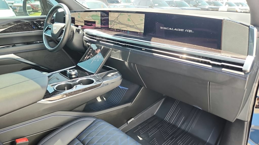 2026 Cadillac ESCALADE IQL Luxury